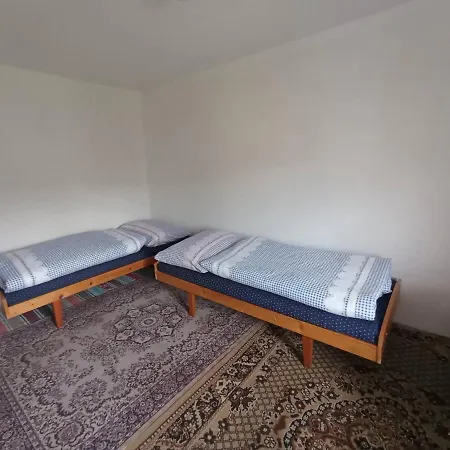 Privat Pod Uhliskom Feriehus *